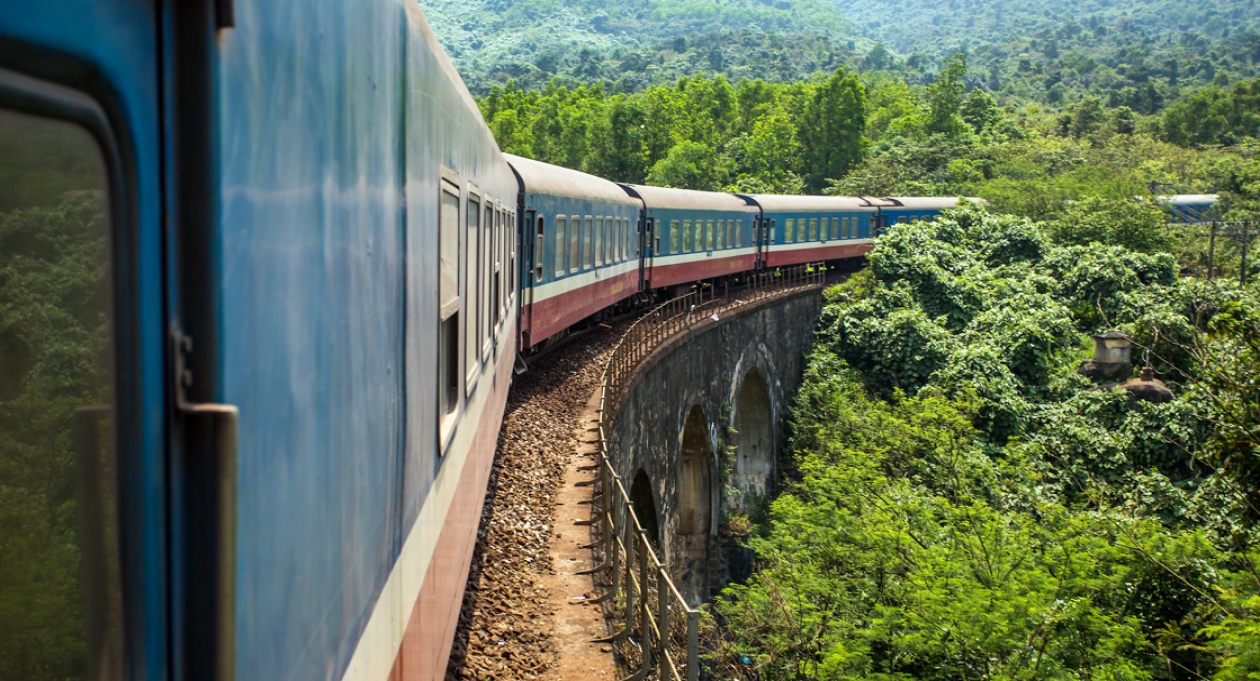 Train Vietnam